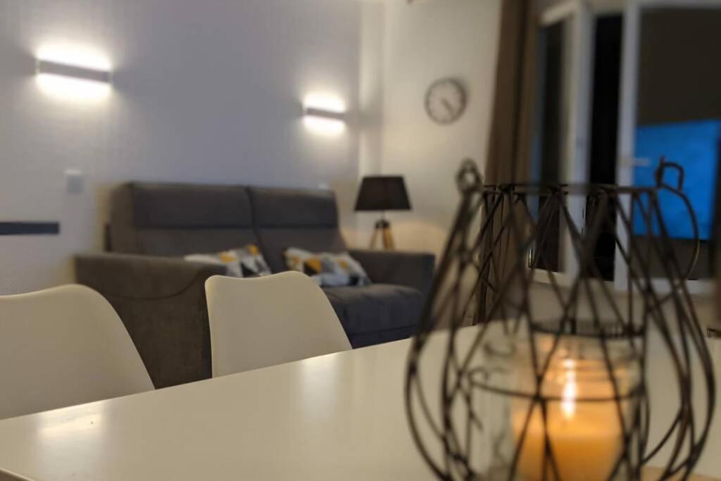 Paris Expo Suite Appartement & Parkings Dans Un Hotel 4 Etoiles, Porte De Versailles - Check In Autonome 24-7 Issy-les-Moulineaux Esterno foto
