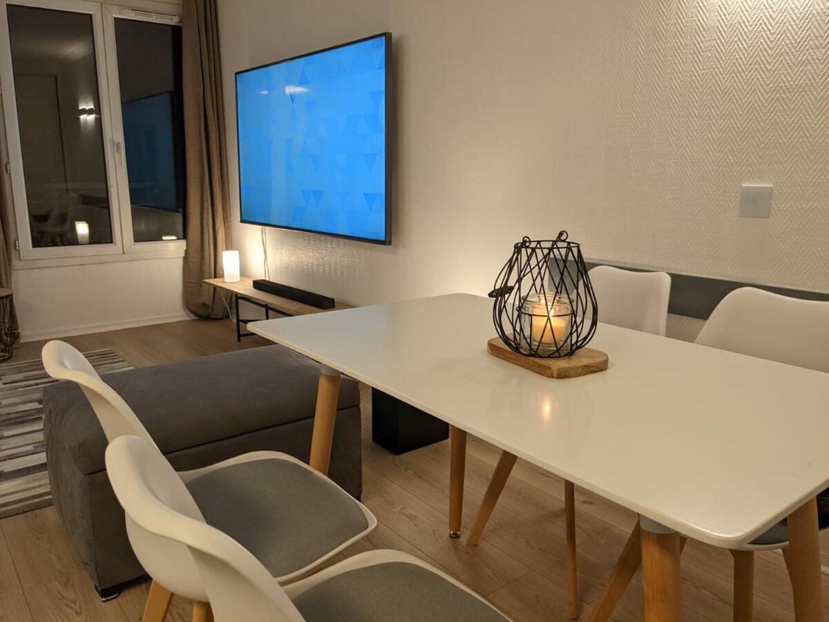 Paris Expo Suite Appartement & Parkings Dans Un Hotel 4 Etoiles, Porte De Versailles - Check In Autonome 24-7 Issy-les-Moulineaux Esterno foto