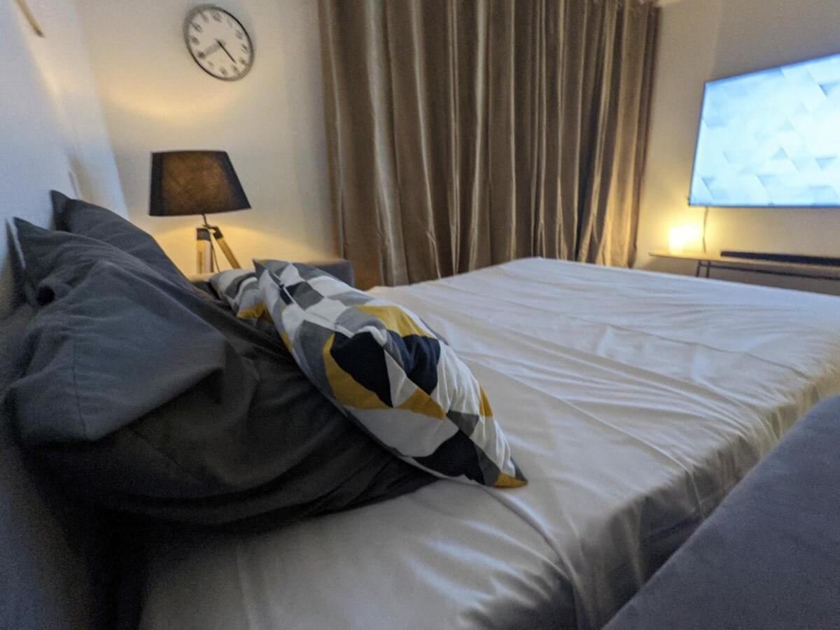 Paris Expo Suite Appartement & Parkings Dans Un Hotel 4 Etoiles, Porte De Versailles - Check In Autonome 24-7 Issy-les-Moulineaux Esterno foto
